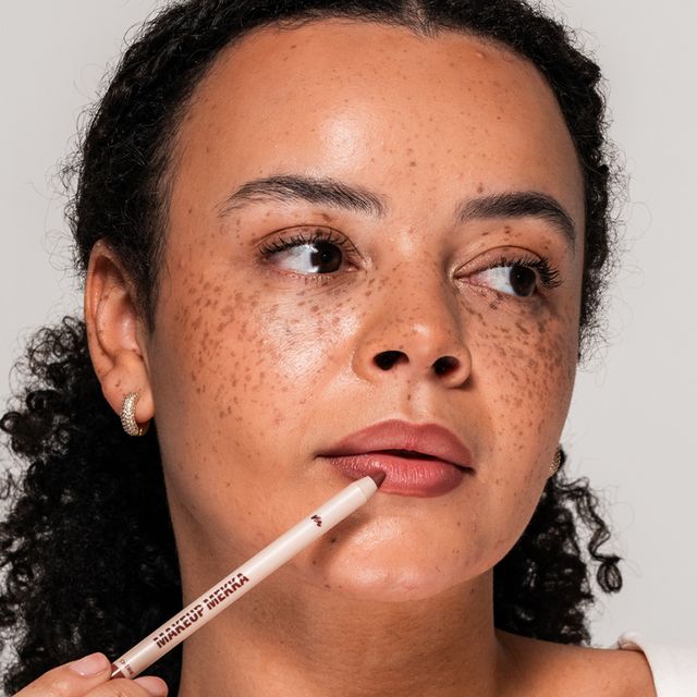 Waterproof PLUMPING Lip Liner